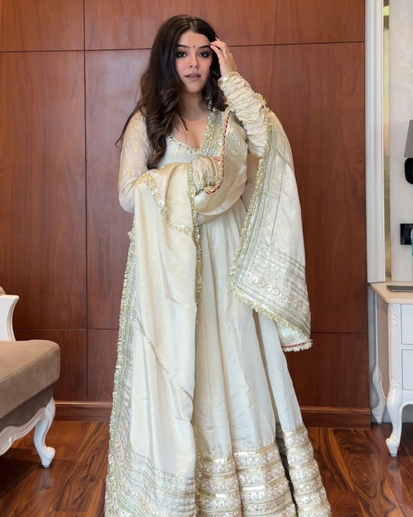 Krishna OFF WHITE COLOUR TRENDING ANARKALI SUIT SET