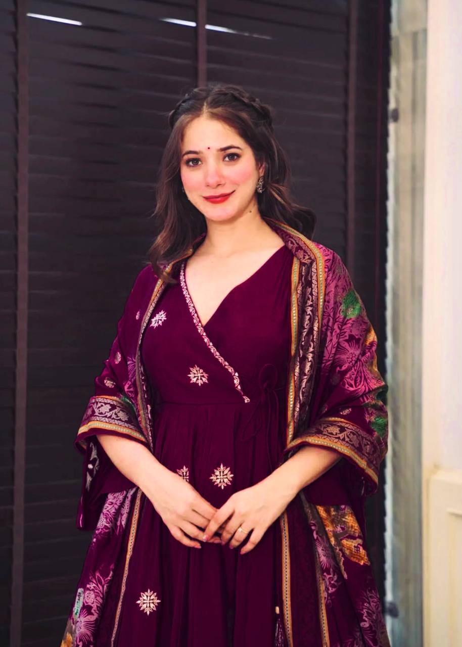 Red colour embroidery anrakli suit for women KFS-5182